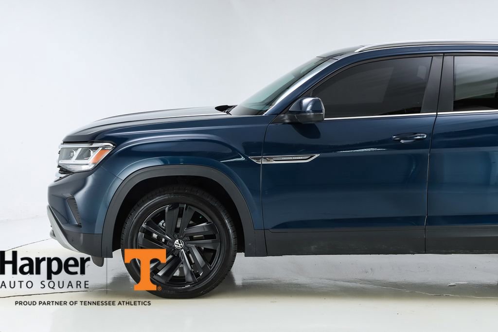 Used 2023 Volkswagen Atlas Cross Sport SE w/ Panoramic Sunroof Package FWD image 42