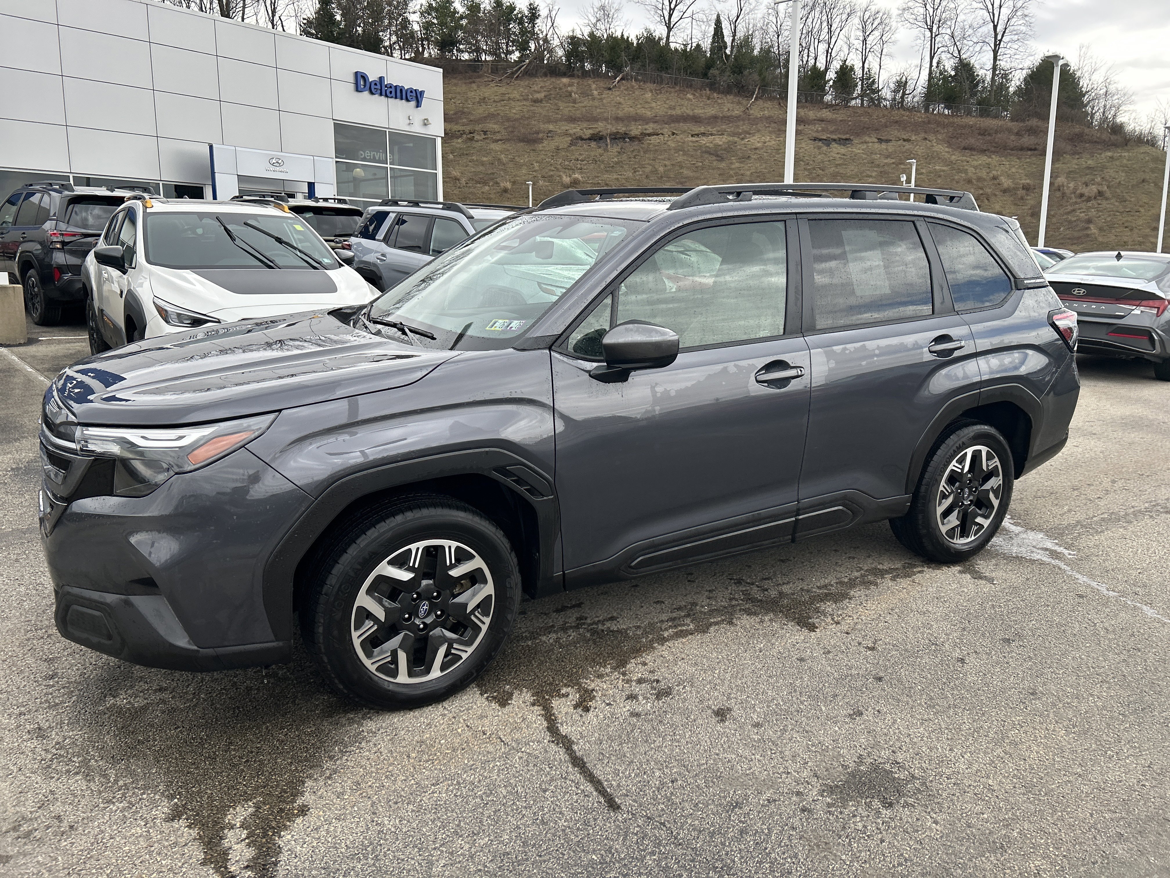 Used 2025 Subaru Forester Premium w/ Convenience Package #1 image 18