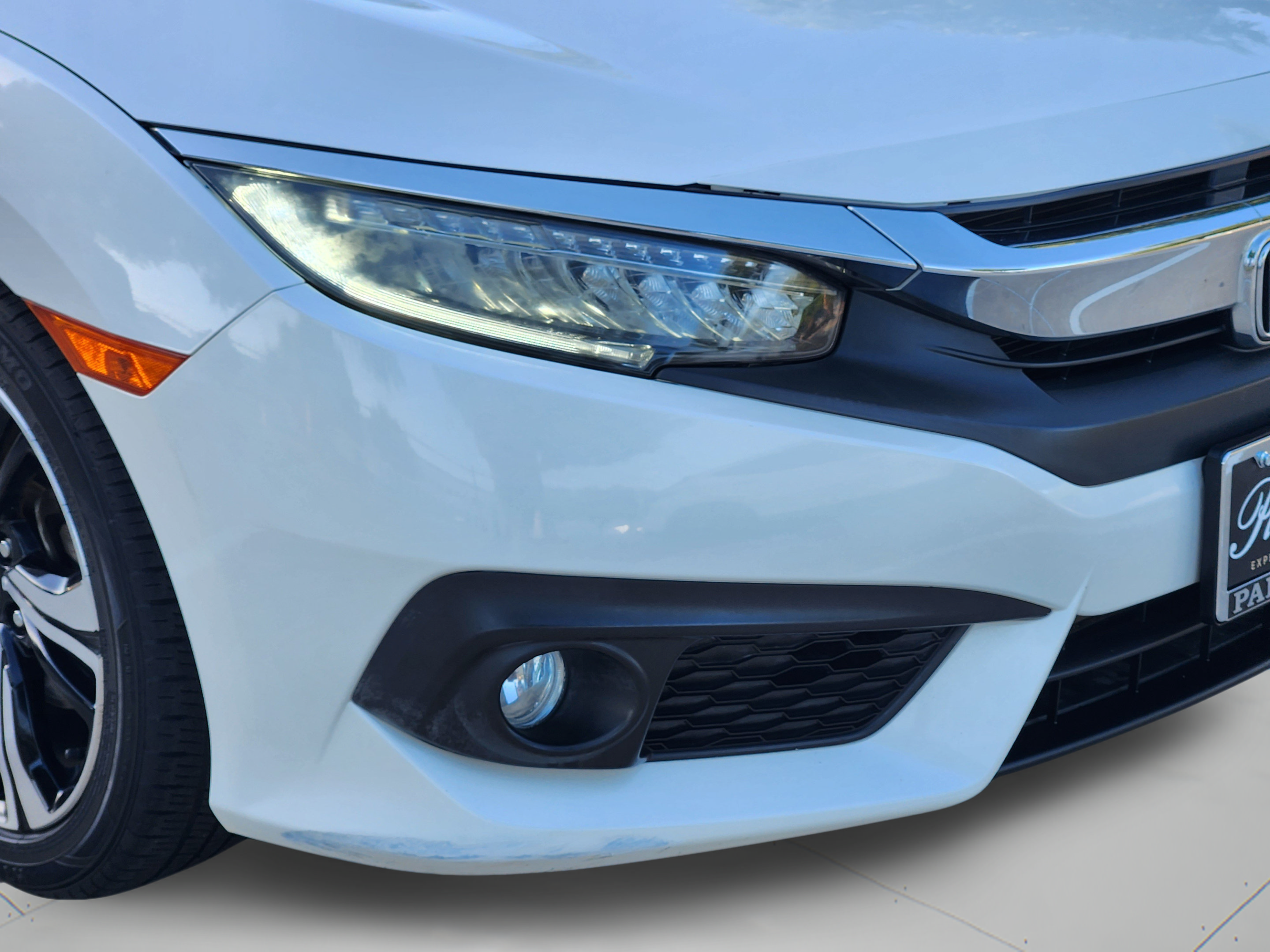 Used 2016 Honda Civic Touring image 32