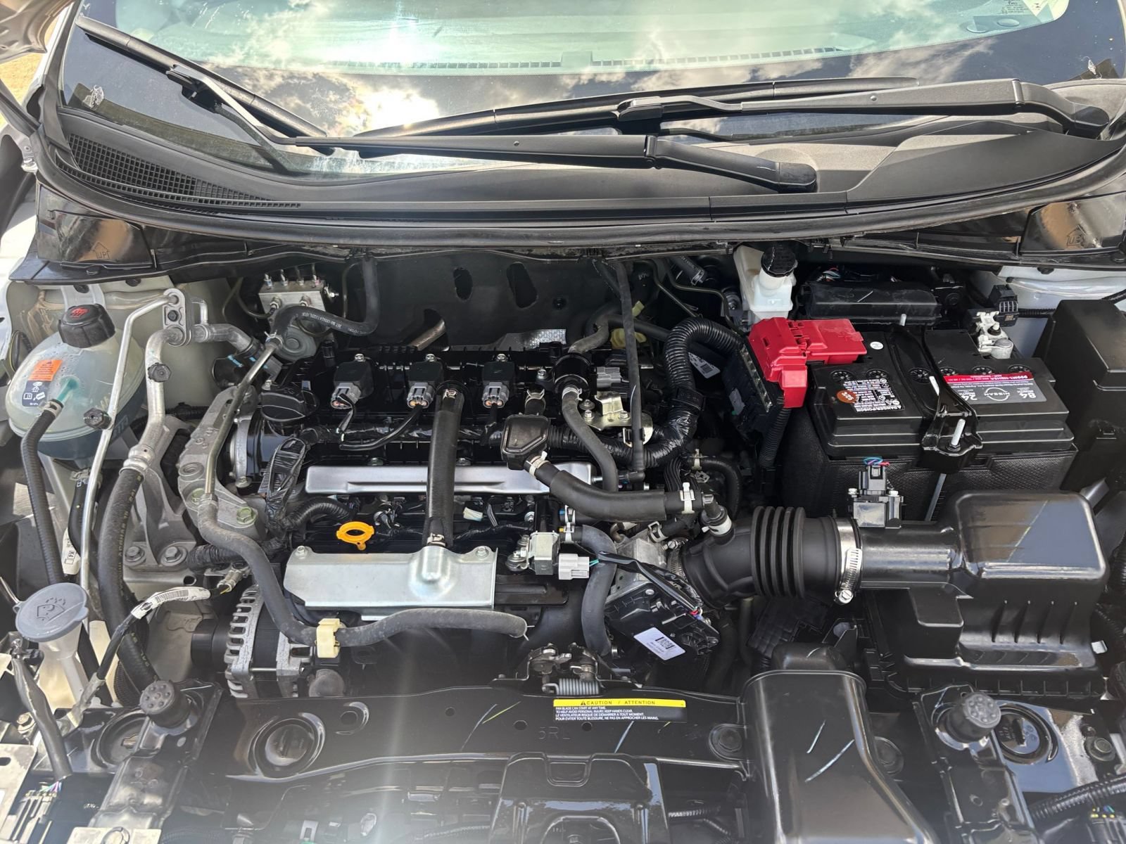 Used 2025 Nissan Versa SV FWD image 30