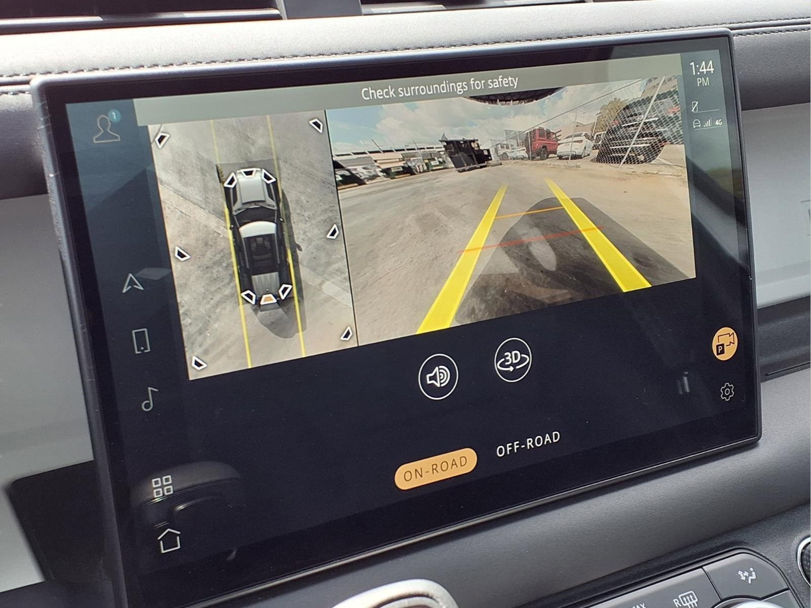 Used 2025 Land Rover Defender 110 S image 19