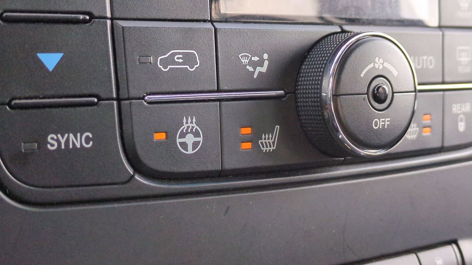 Used 2013 Dodge Grand Caravan R/T w/ Trailer Tow Group image 38