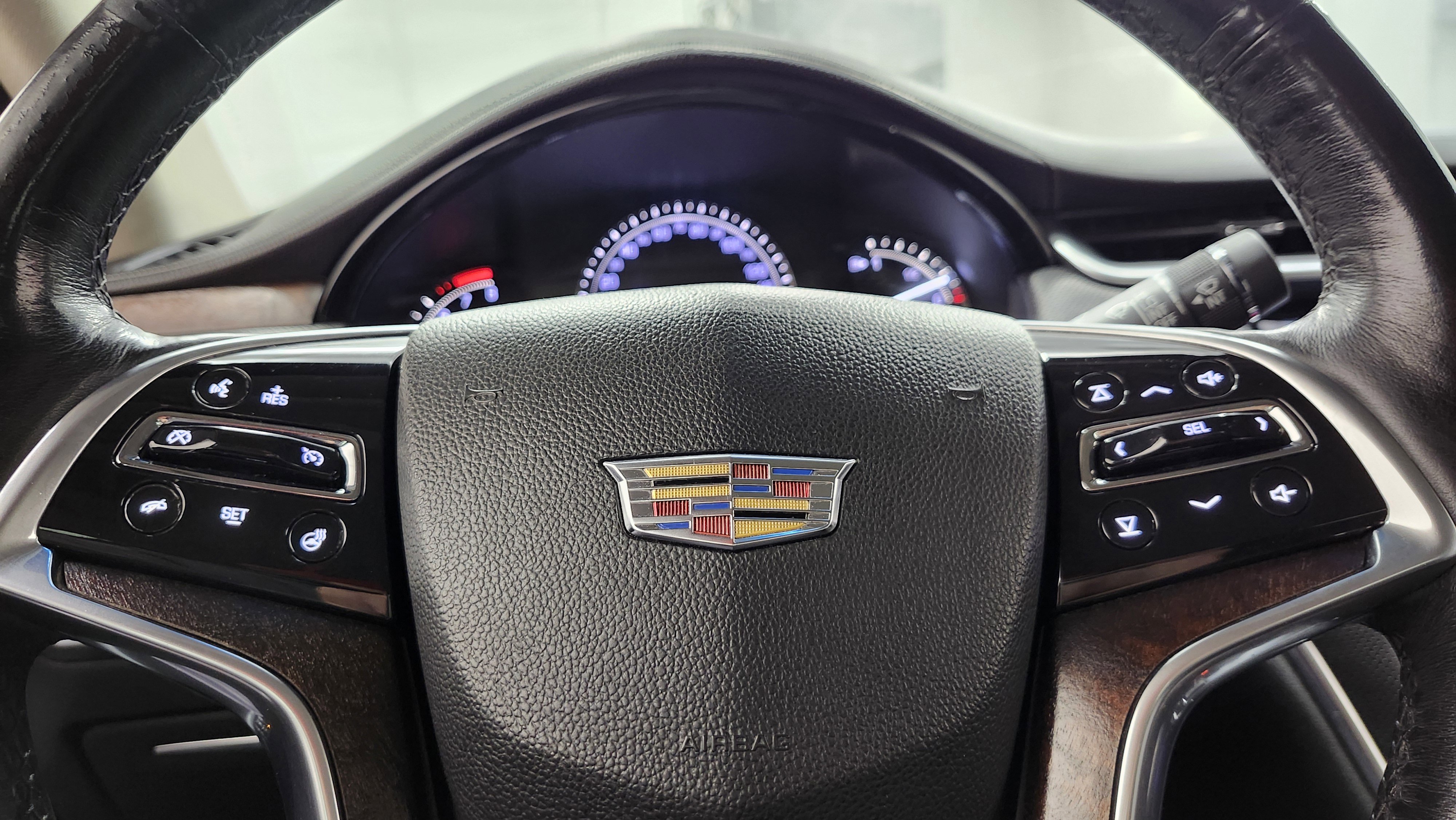 Used 2019 Cadillac XTS Luxury image 26