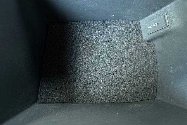Used 2024 Volkswagen Atlas SE AWD/4WD image 33