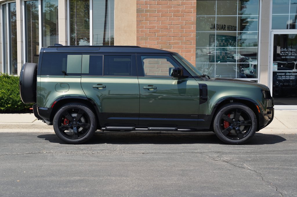 New 2026 Land Rover Defender 110 X AWD/4WD image 7