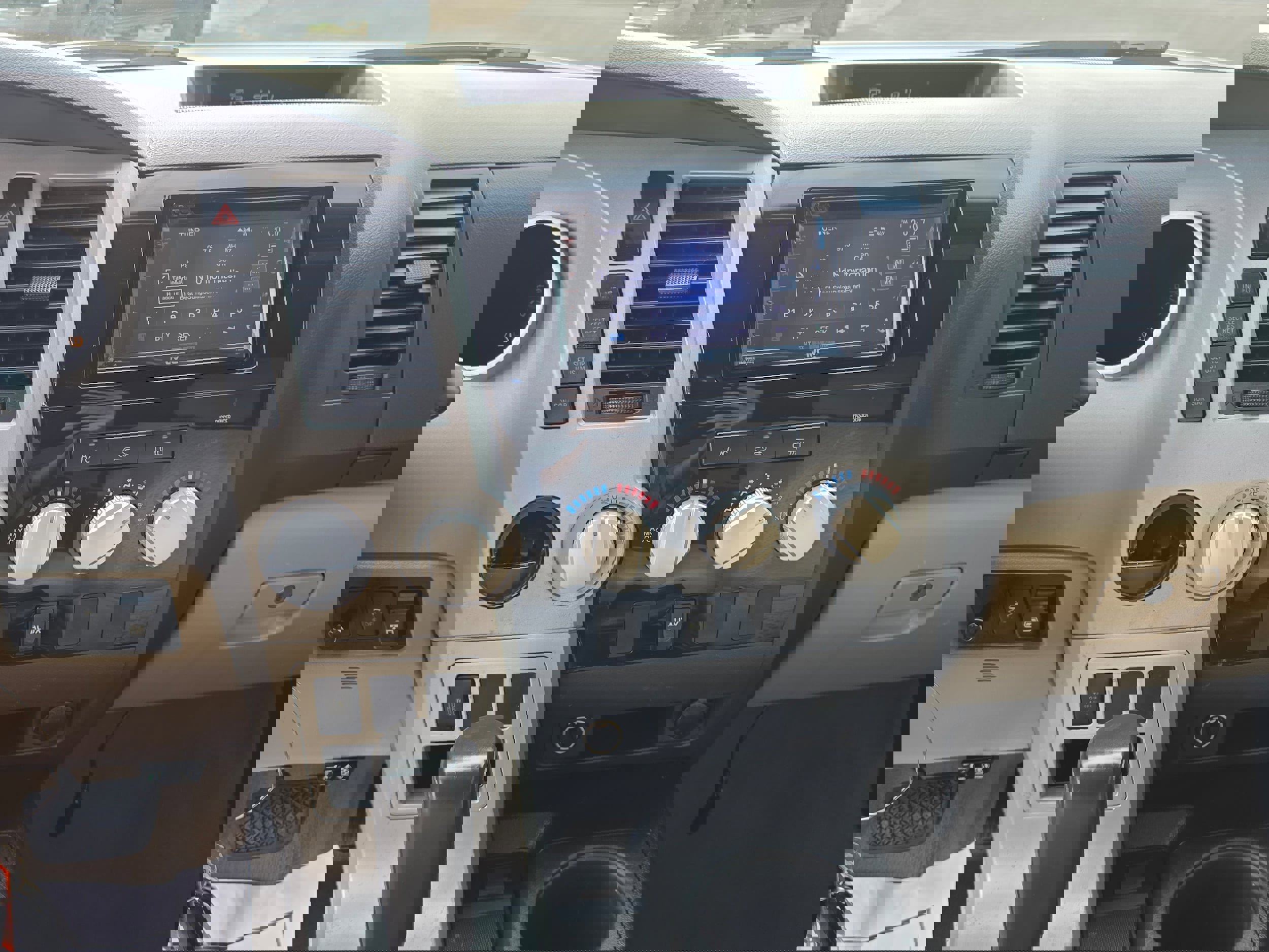 Used 2009 Toyota Tundra 2WD CrewMax image 18