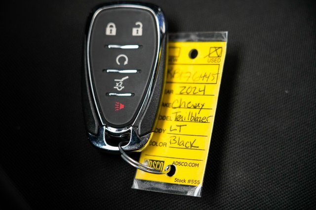 Used 2024 Chevrolet TrailBlazer LT w/ Convenience Package image 34