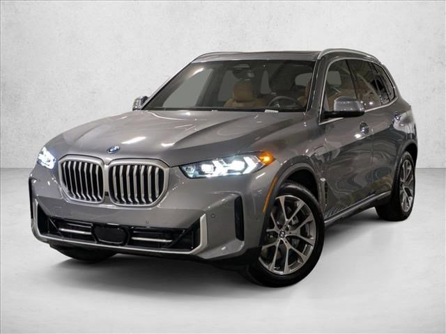 New 2026 BMW X5 xDrive50e w/ Premium Package