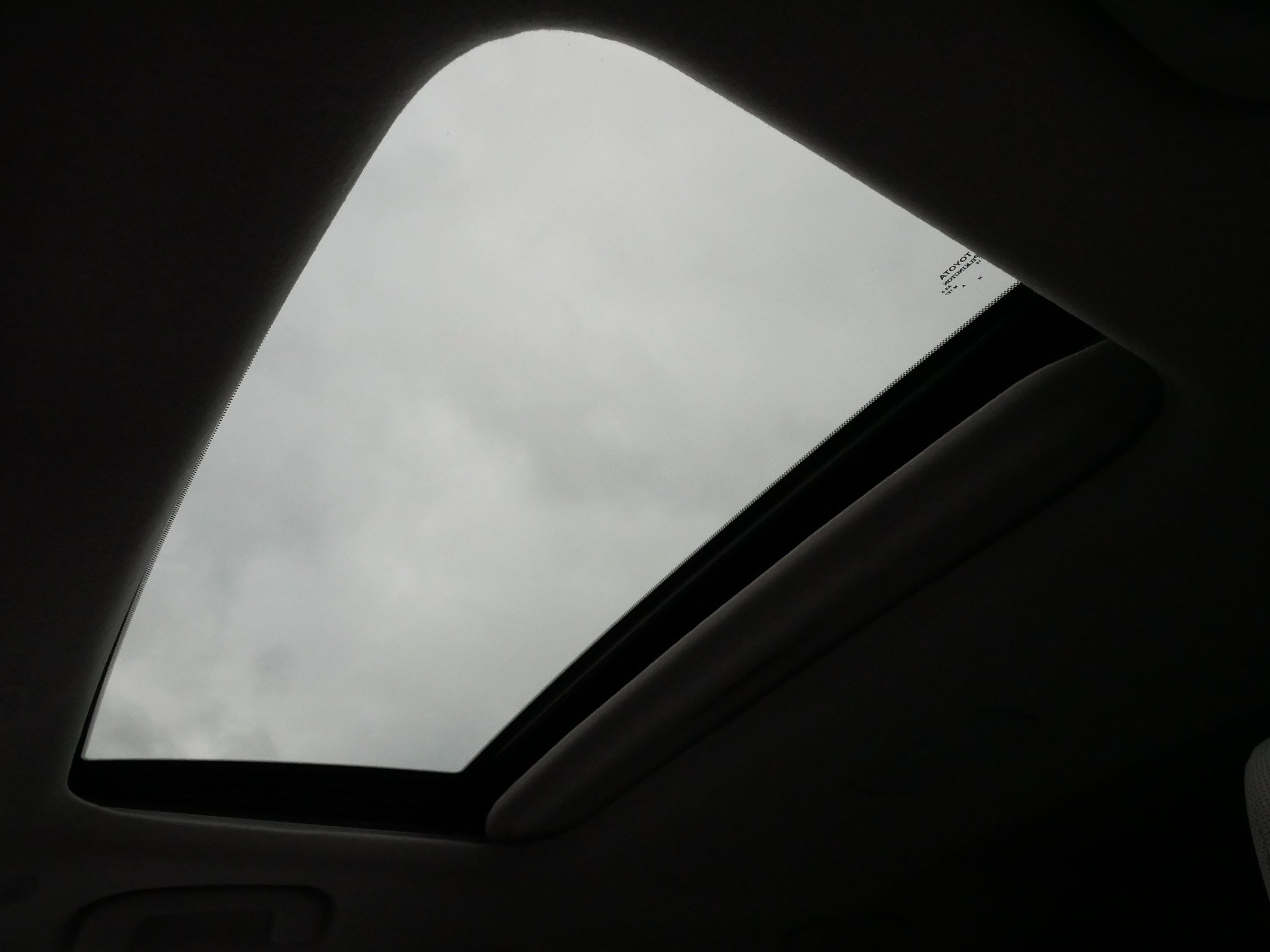 Certified 2024 Toyota Corolla Cross LE image 32