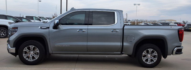 Used 2025 GMC Sierra 1500 SLT w/ SLT Convenience Package image 5