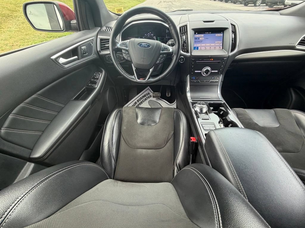 Used 2019 Ford Edge ST w/ Equipment Group 401A AWD/4WD image 10