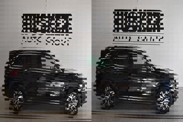 New 2025 Mercedes-Benz GLB 250 4MATIC image 2