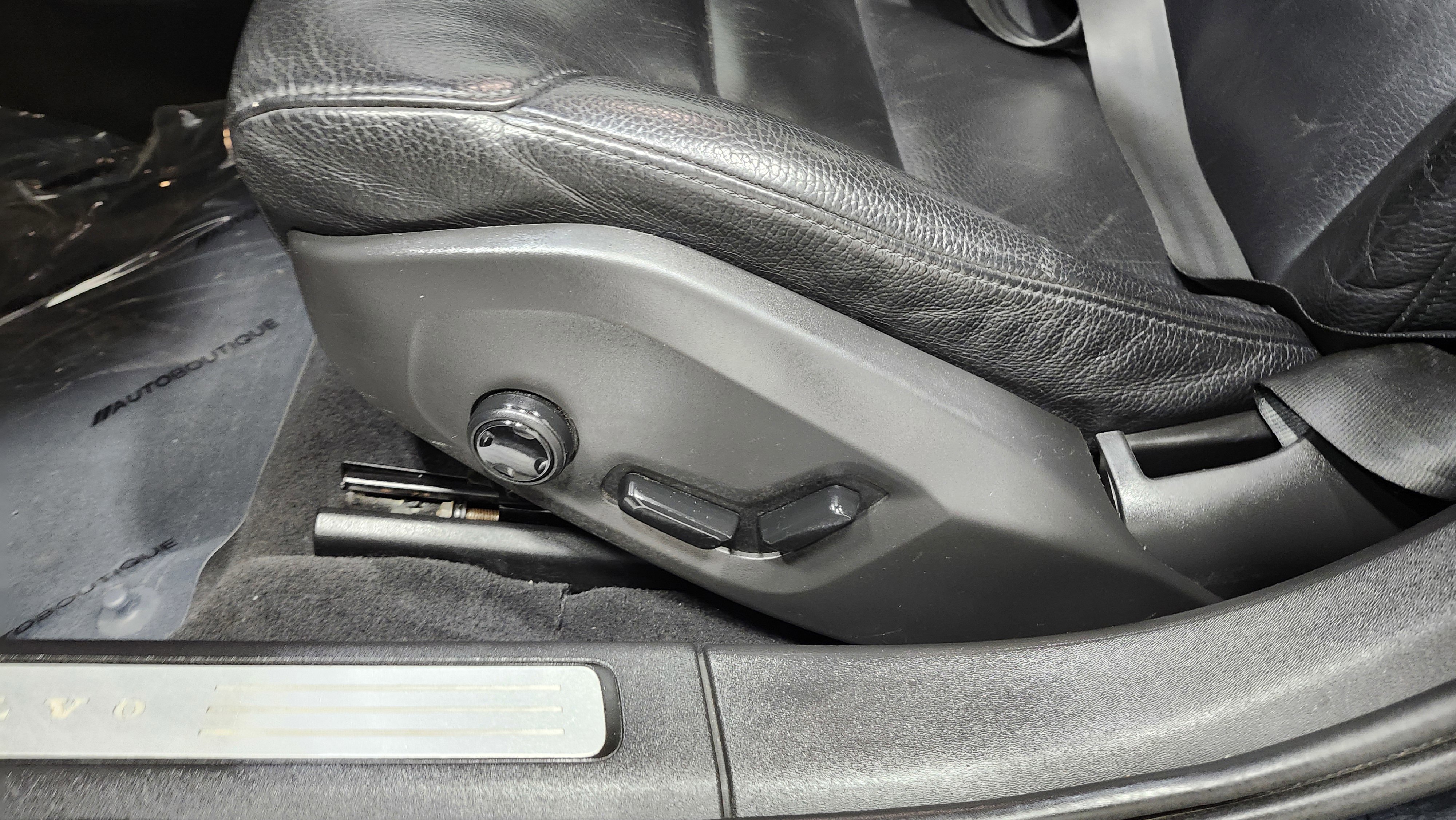 Used 2018 Volvo S90 T5 Momentum w/ Protection Package image 23