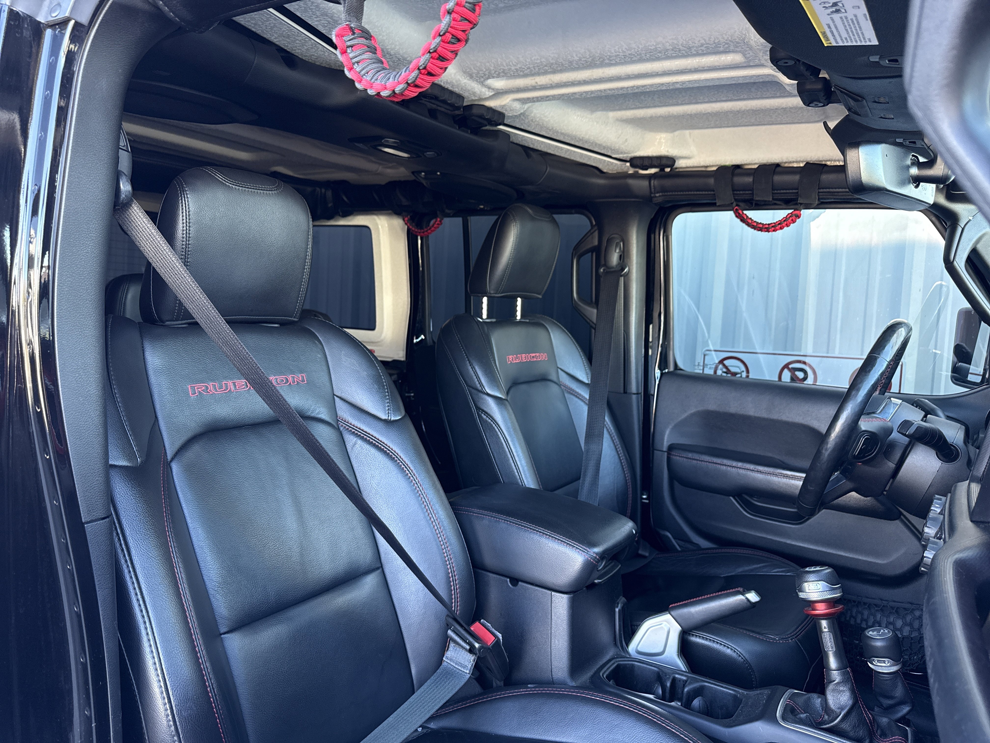 Used 2018 Jeep Wrangler Unlimited Rubicon image 41