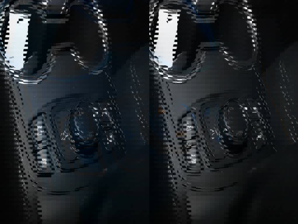 Used 2018 GMC Terrain SLE w/ Driver Convenience Package image 27