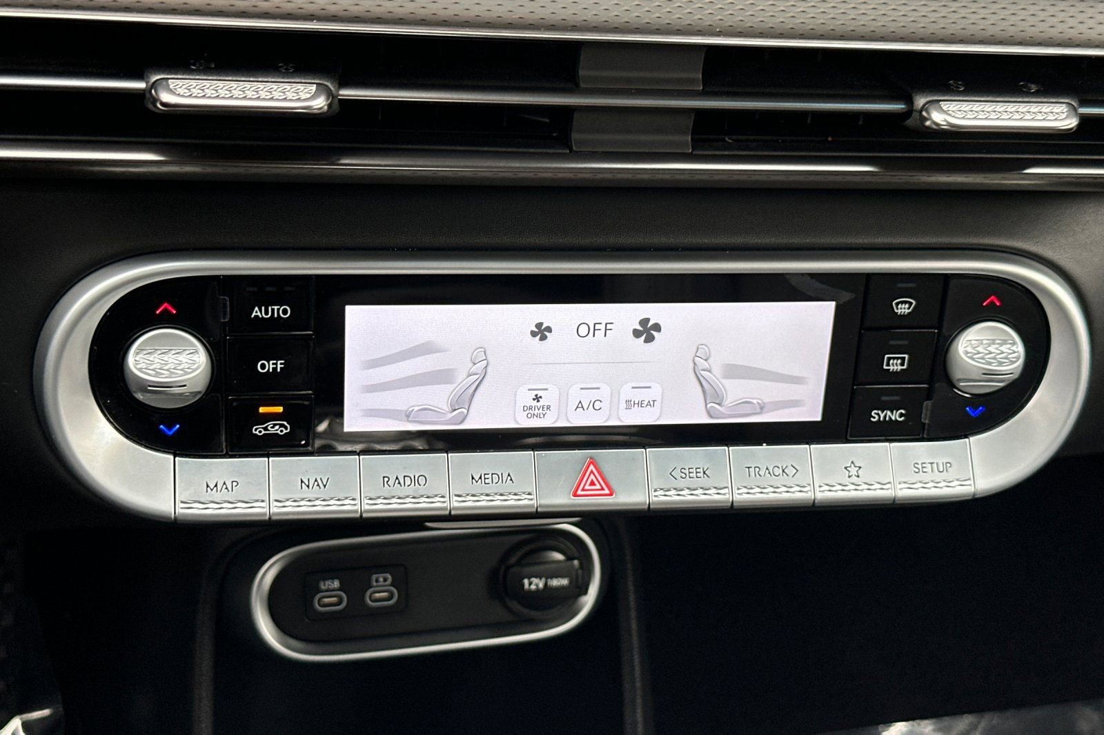 Used 2023 Genesis GV60 Advanced image 26