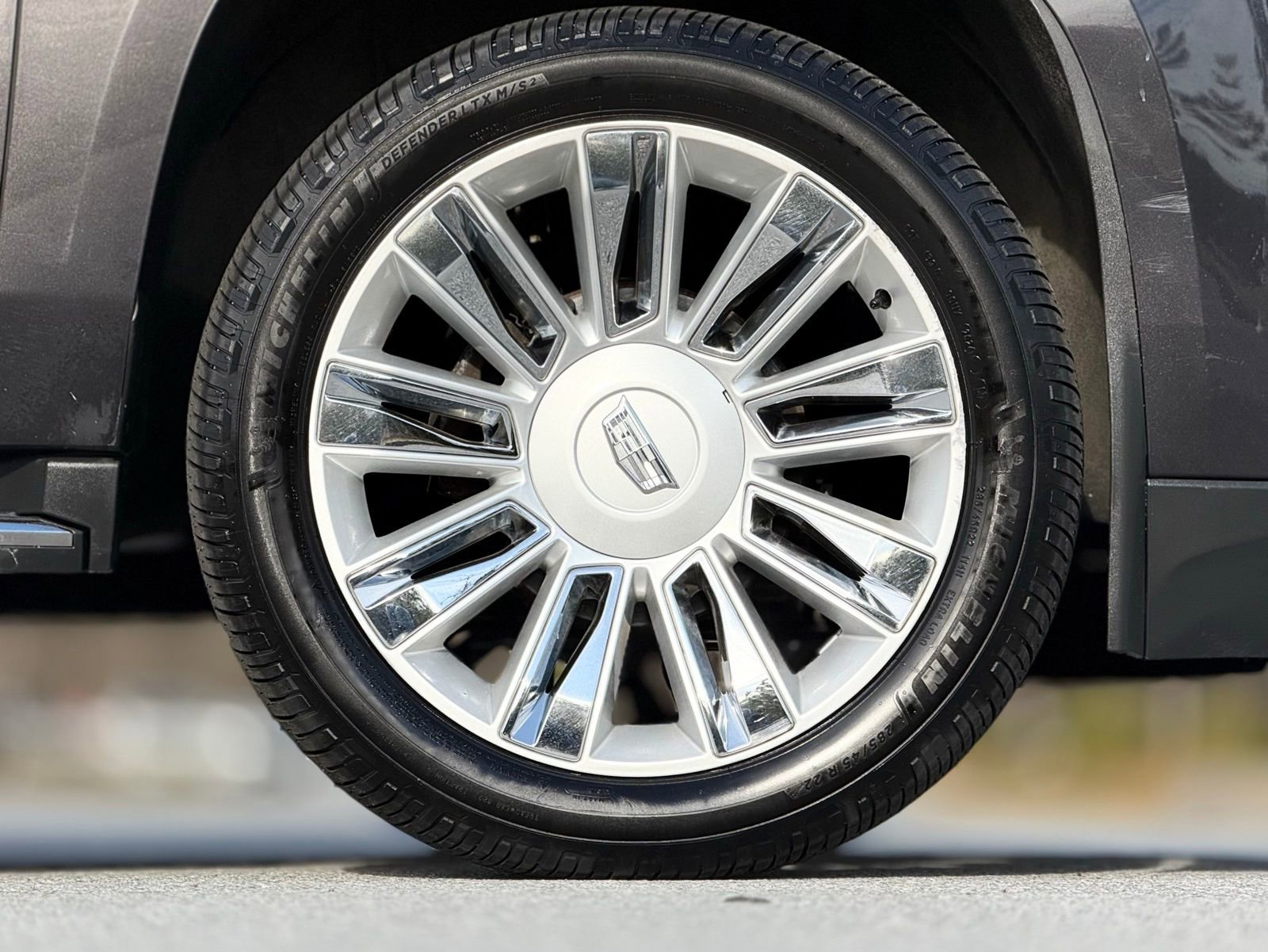 Used 2018 Cadillac Escalade Luxury image 20