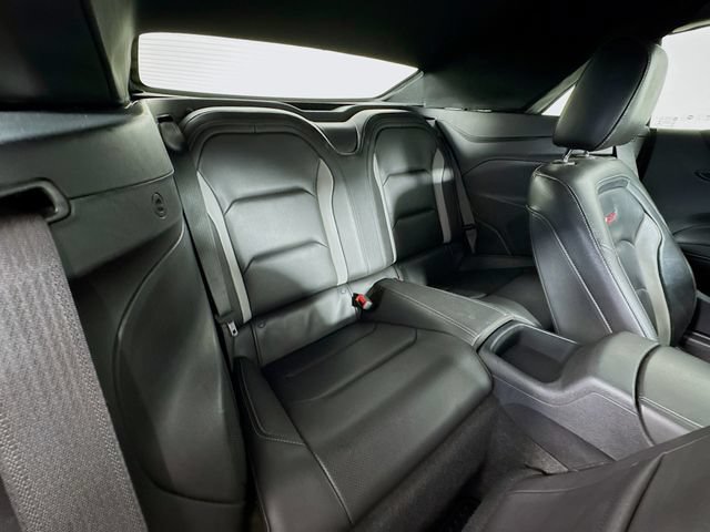 Used 2020 Chevrolet Camaro SS RWD image 28