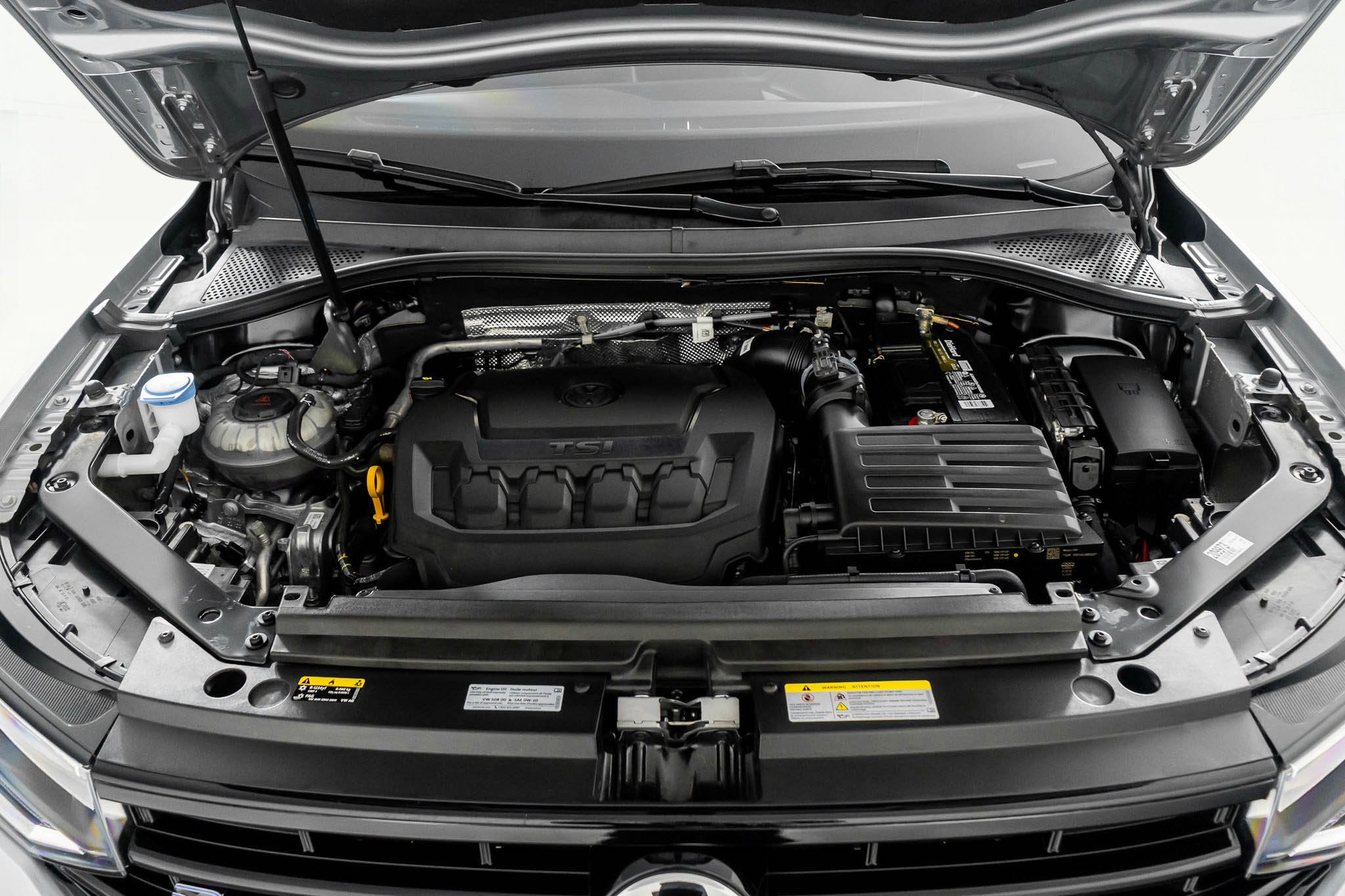 Used 2022 Volkswagen Tiguan SE R-Line image 51