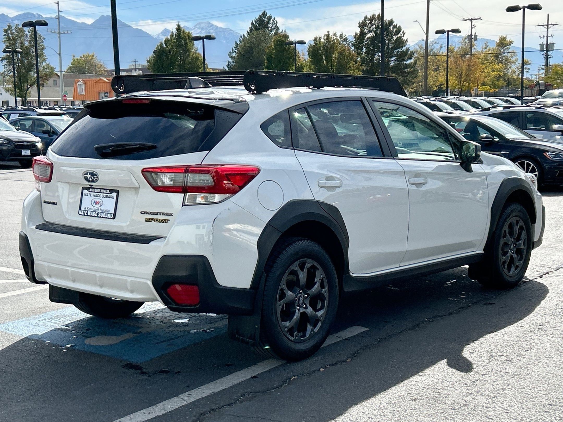 Used 2022 Subaru Crosstrek 2.5i Sport w/ Moonroof Package image 3