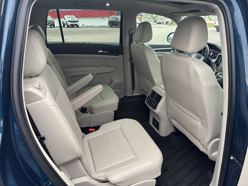 Used 2021 Volkswagen Atlas SEL R-Line image 28