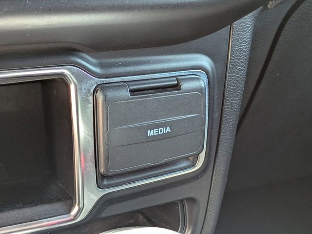 Used 2022 Jeep Wrangler Sport AWD/4WD image 22