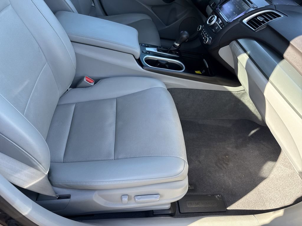 Used 2017 Acura RDX AWD w/ Advance Package image 12