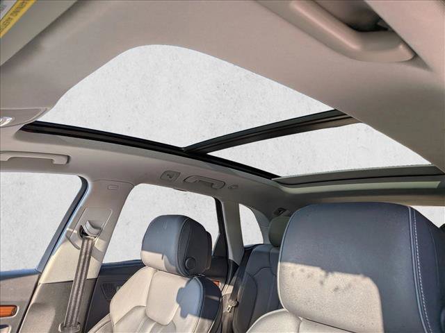 Used 2023 Audi Q5 e Premium Plus w/ Premium Plus Package image 10