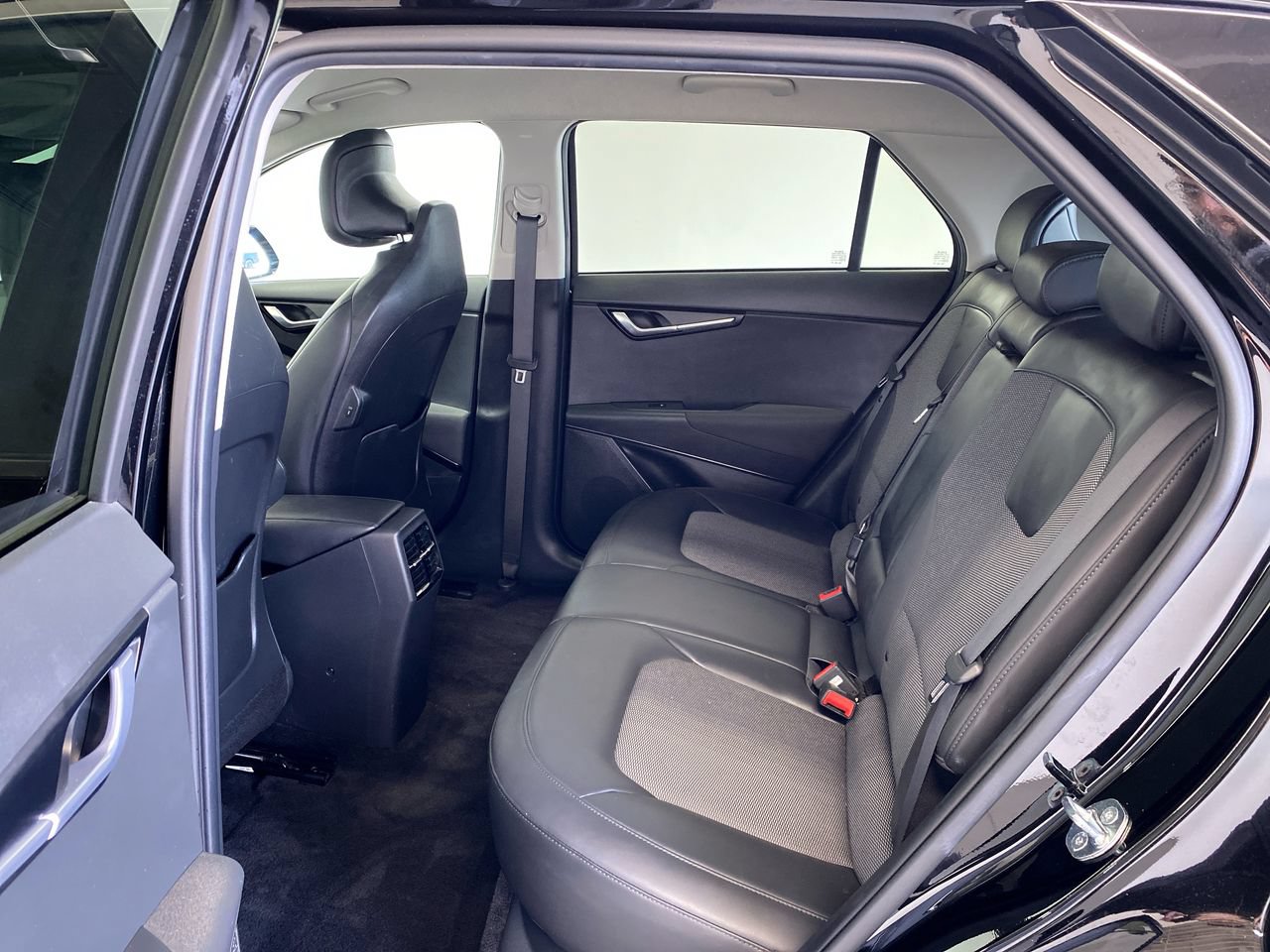 Certified 2023 Kia Niro Wind FWD image 32
