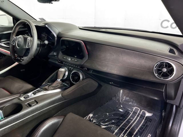Used 2022 Chevrolet Camaro ZL1 RWD image 26