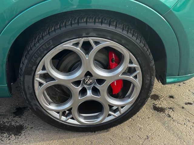 Used 2025 Alfa Romeo Tonale Tributo Italiano image 9