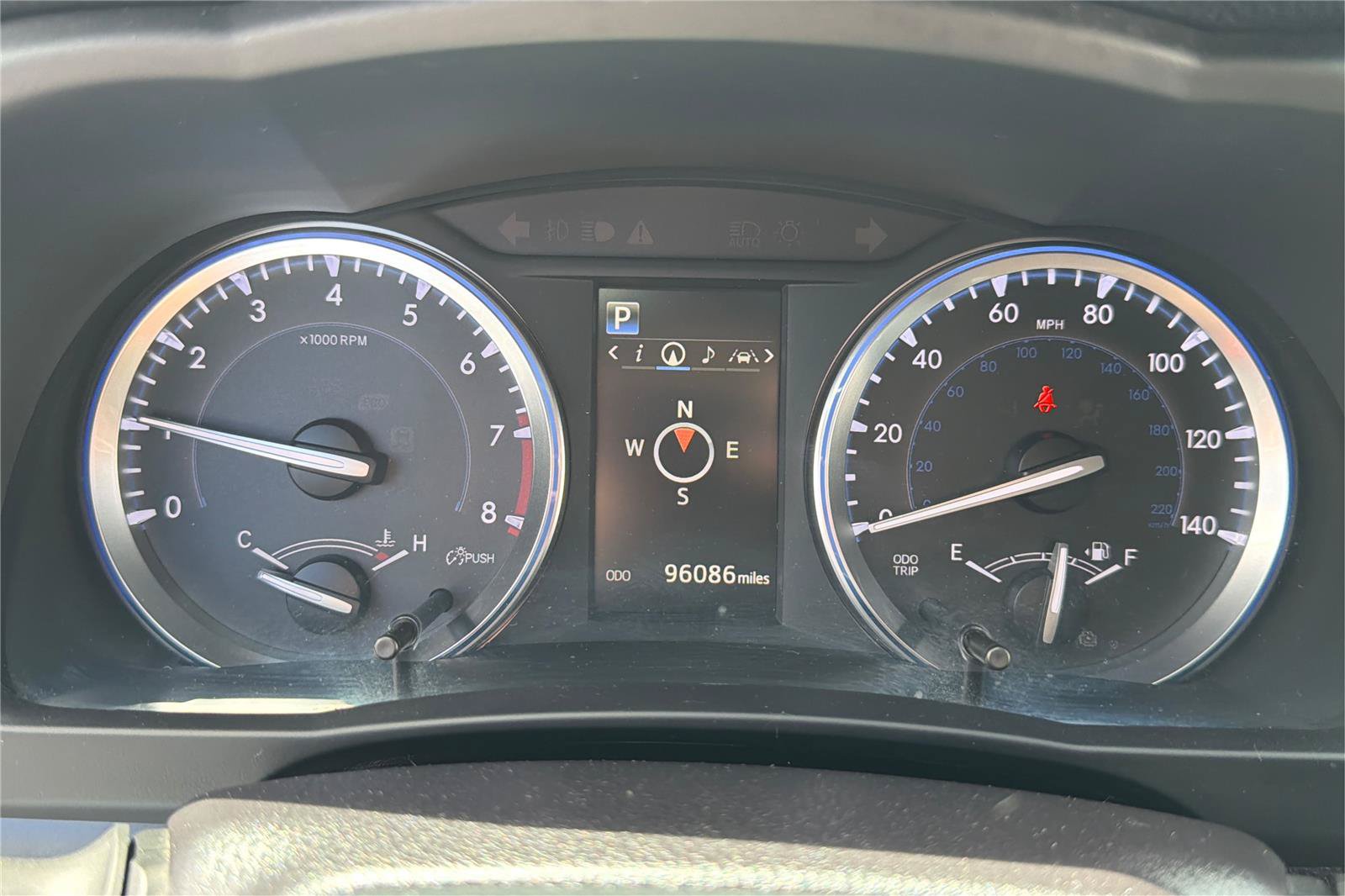 Used 2019 Toyota Highlander SE AWD/4WD image 15