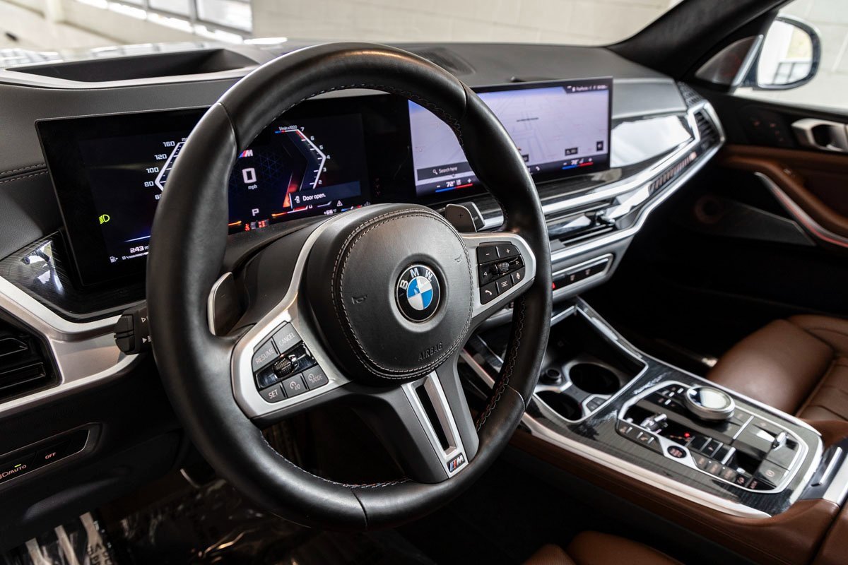 Certified 2025 BMW X7 M60i image 19