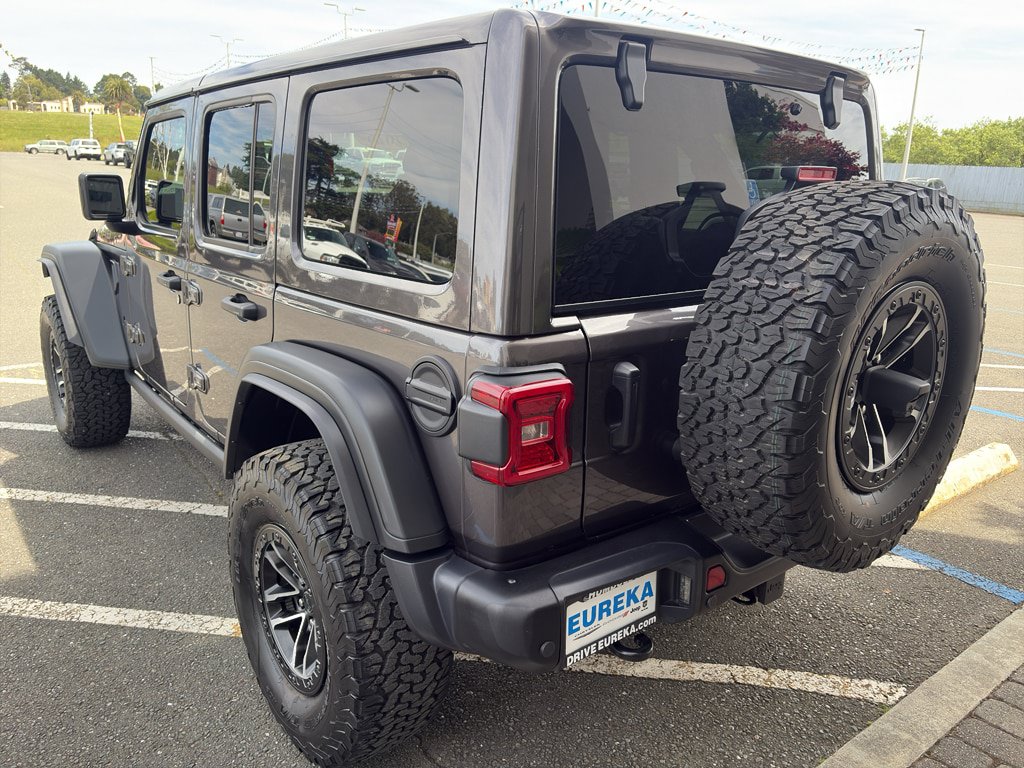 Used 2026 Jeep Wrangler Unlimited Rubicon 392 w/ Quick Order Package 27X Moab AWD/4WD image 22