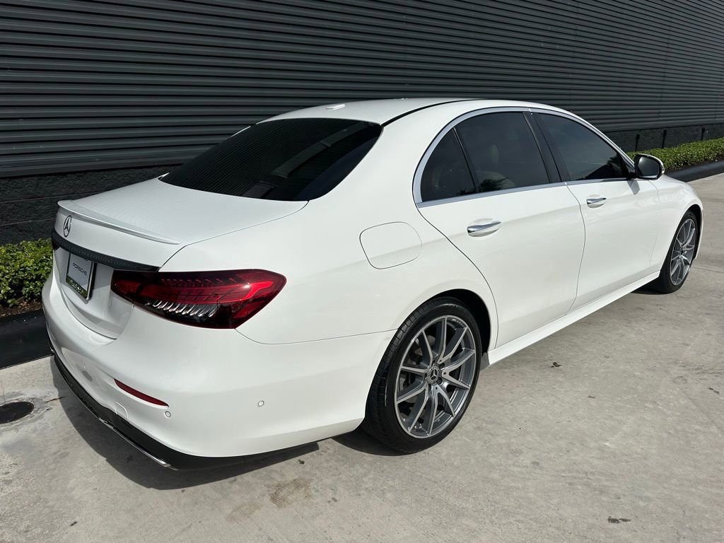 Used 2022 Mercedes-Benz E 350 Sedan image 9