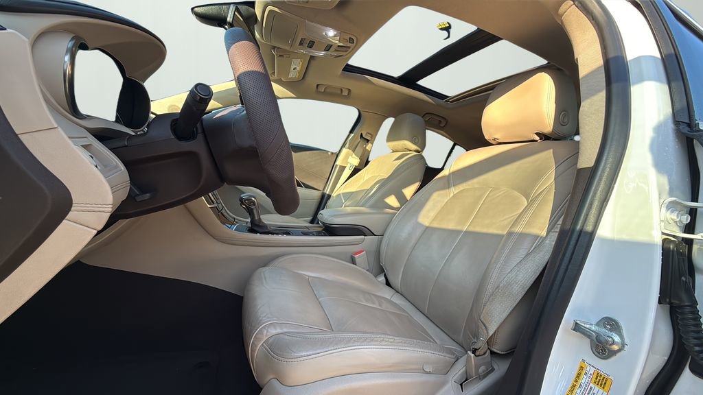 Used 2015 Buick LaCrosse Leather image 9