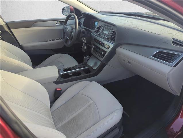 Used 2016 Hyundai Sonata SE FWD image 20