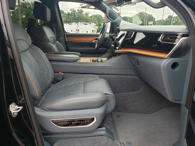 Used 2024 Jeep Grand Wagoneer Series III w/ Rear Seat Video Group 1 AWD/4WD image 20