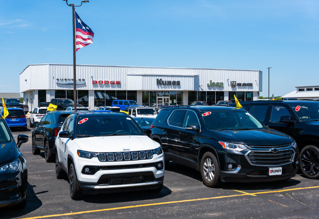Used 2023 Chevrolet Equinox LT AWD/4WD image 10