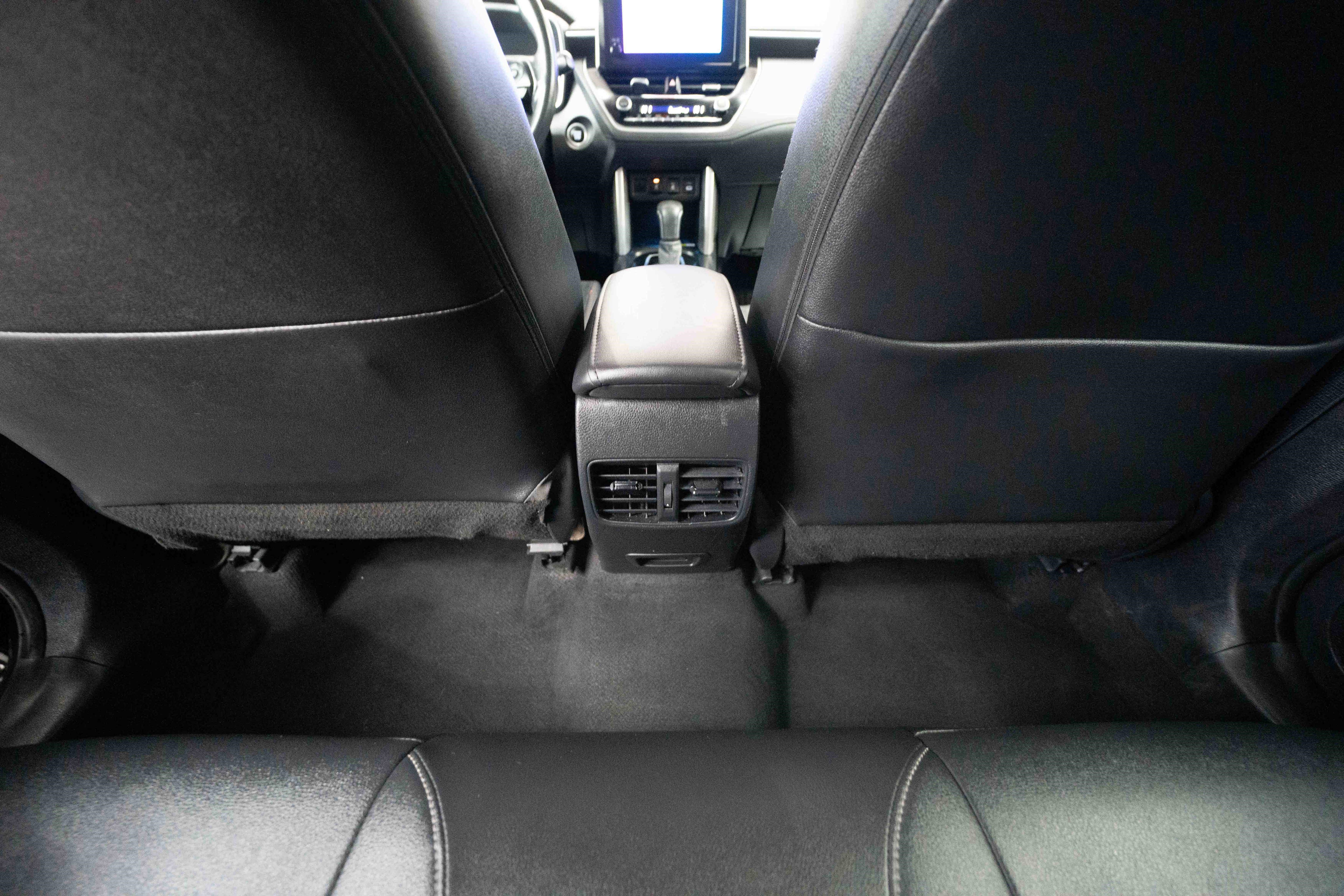 Used 2023 Toyota Corolla Cross XLE image 22