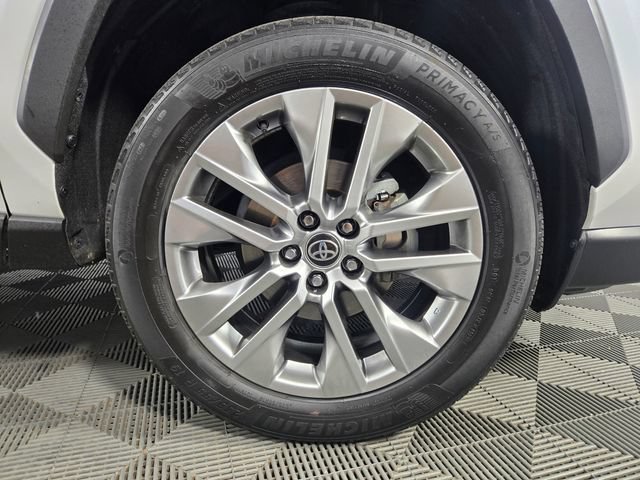 Used 2023 Toyota RAV4 XLE Premium FWD image 15