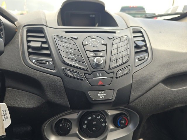 Used 2019 Ford Fiesta SE image 18