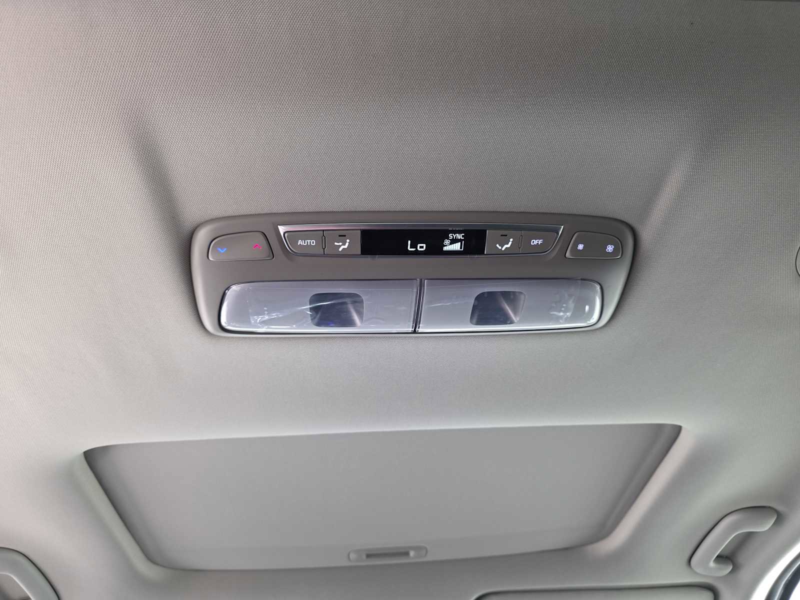 Used 2024 Kia Telluride SX w/ Towing Package image 63