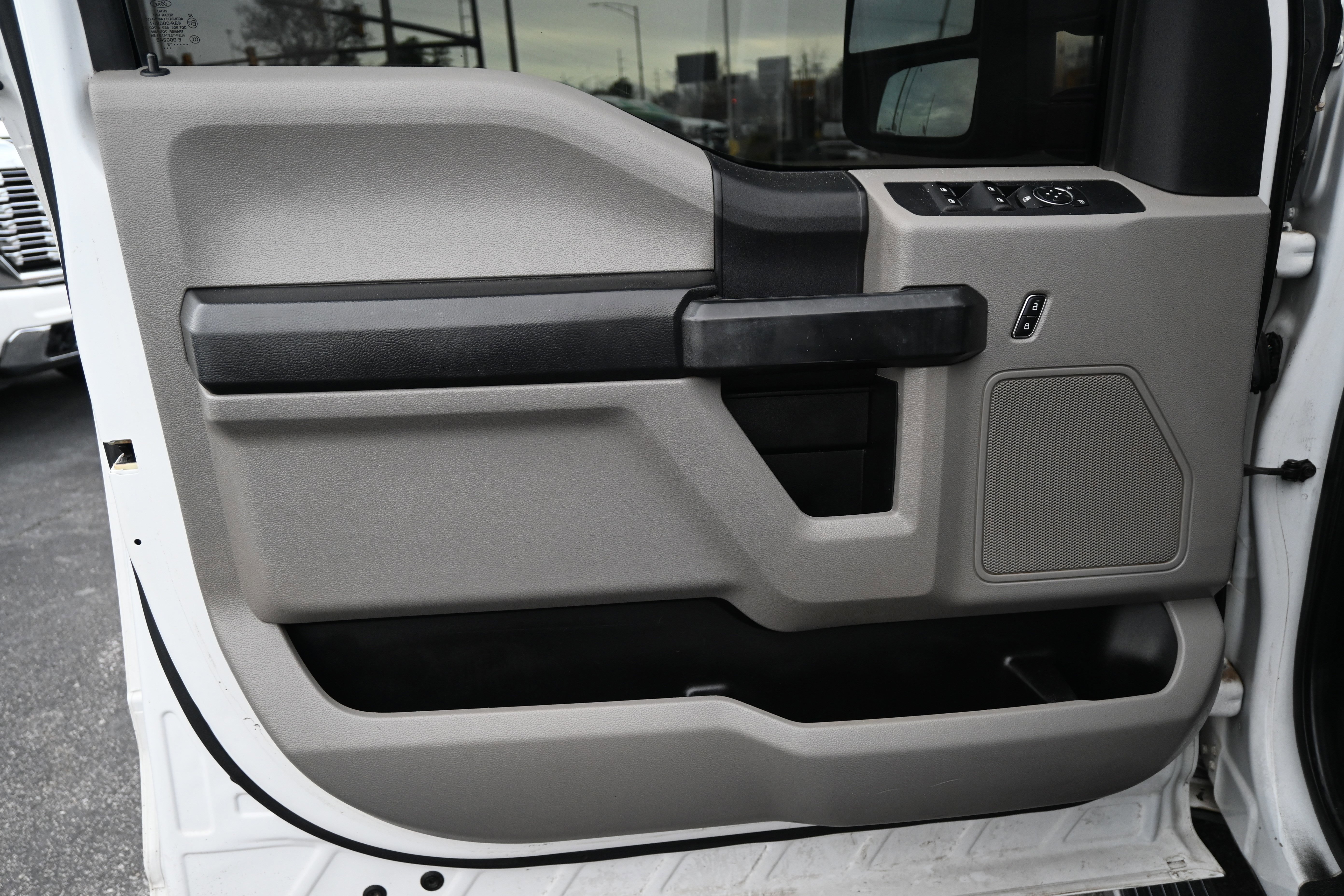 Used 2019 Ford F350 XL w/ Power Equipment Group image 15