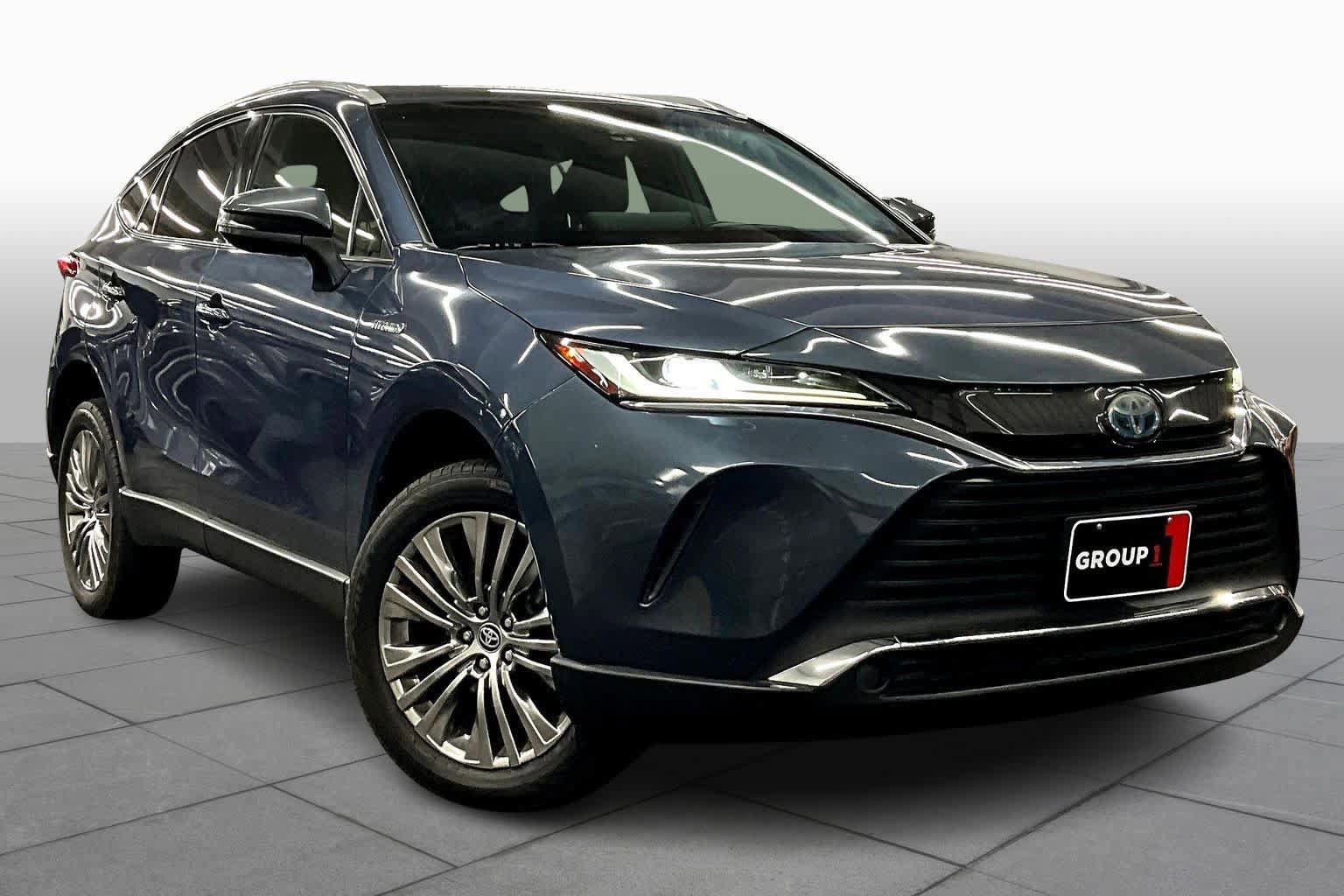 Used 2021 Toyota Venza XLE video 2