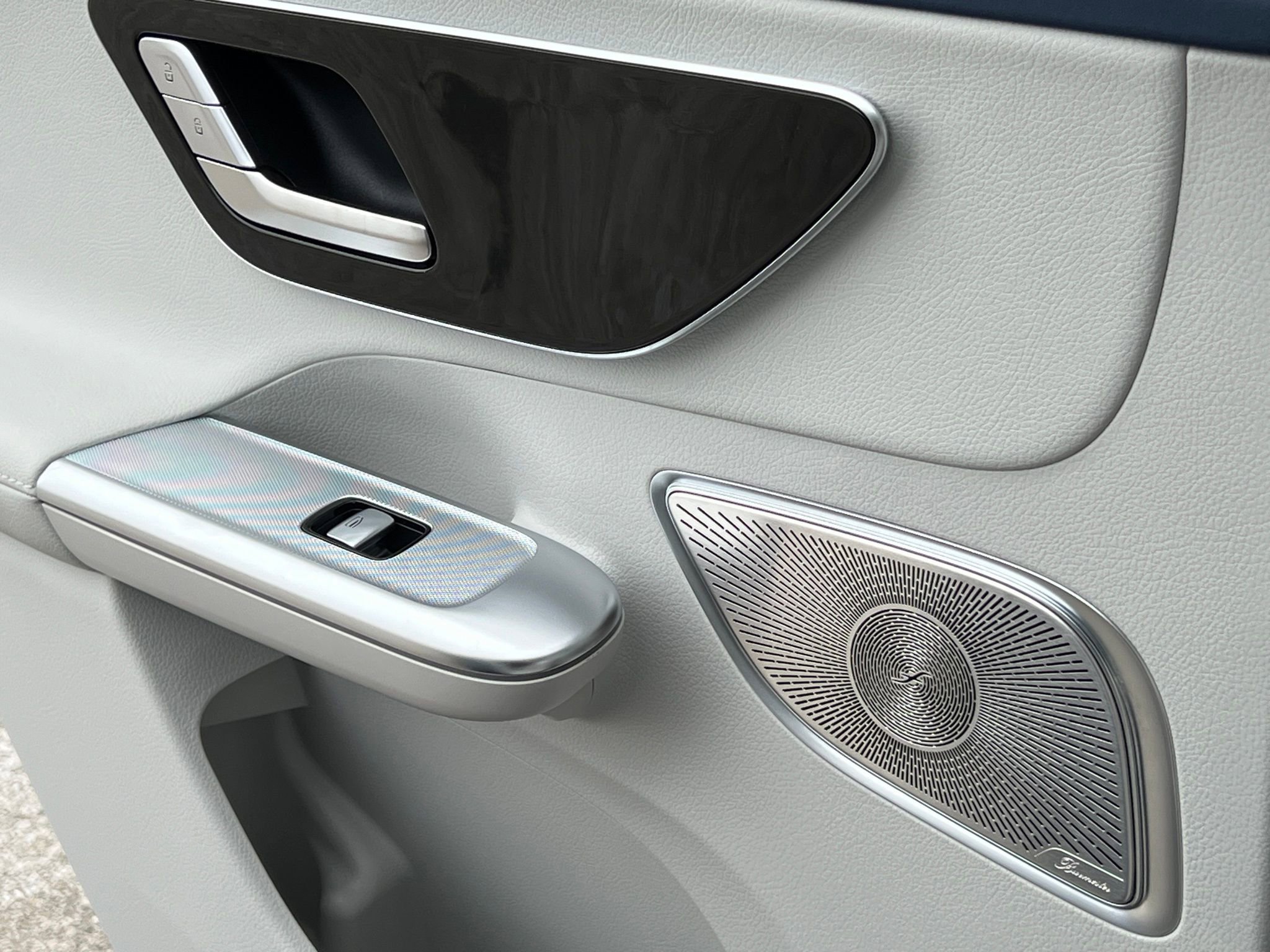 Used 2024 Mercedes-Benz EQE 350+ 4MATIC SUV w/ AMG Line Exterior Package image 32