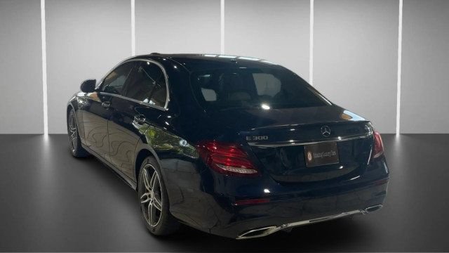 Used 2017 Mercedes-Benz E 300 4MATIC image 12