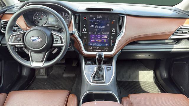Used 2022 Subaru Outback Touring image 30