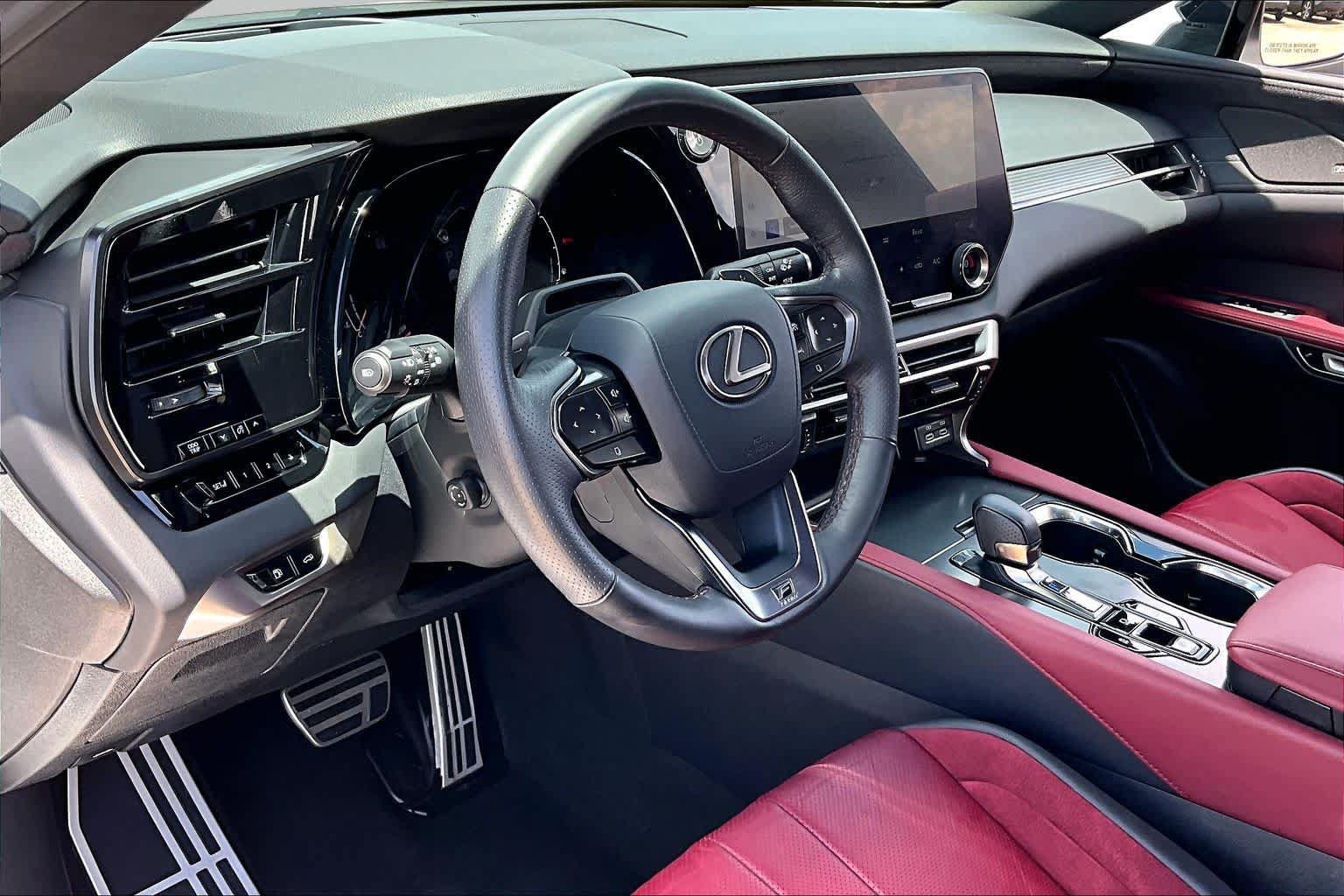 Used 2024 Lexus RX 500h F Sport AWD/4WD image 17