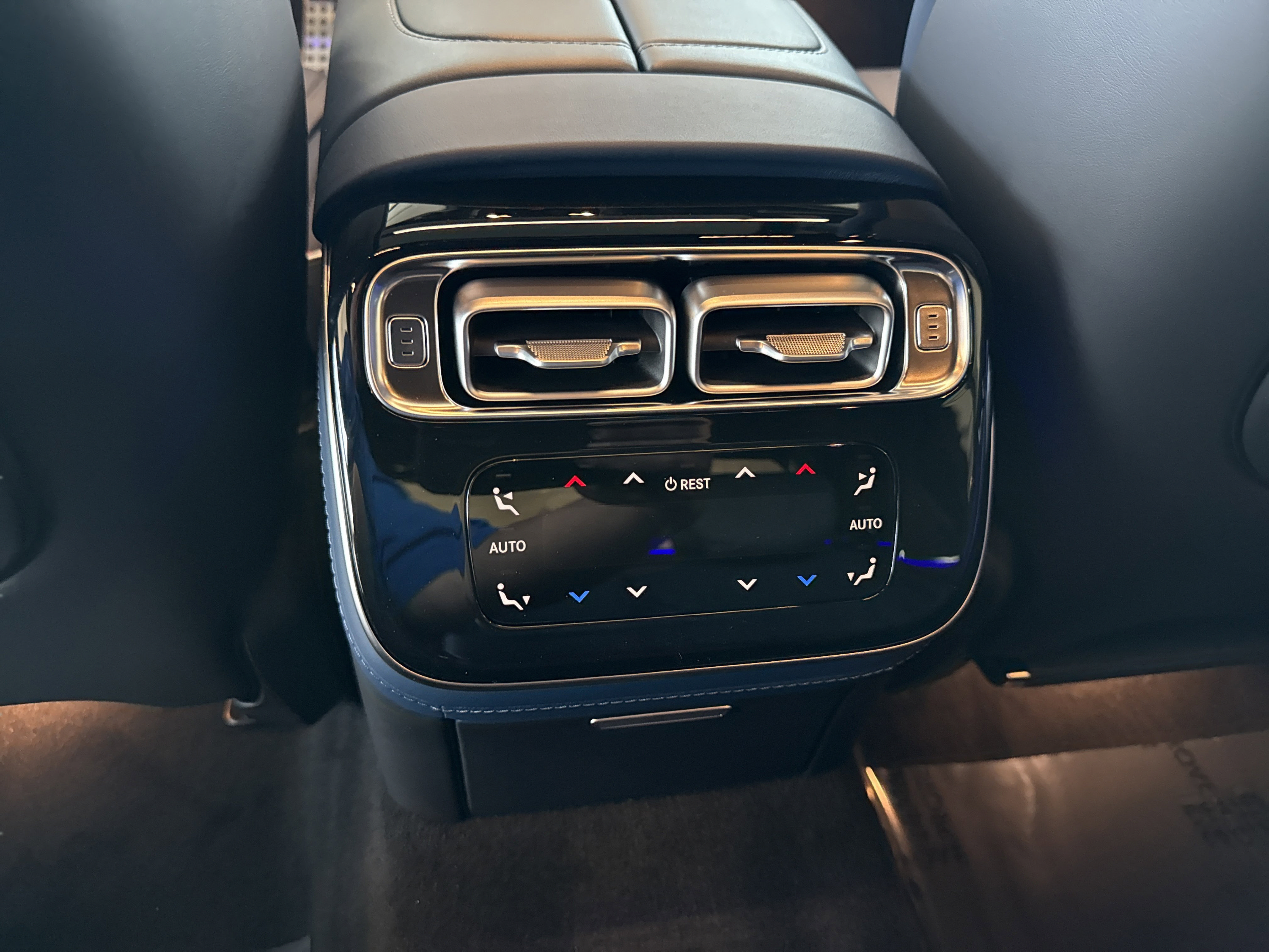 New 2026 Mercedes-Benz S 63 AMG S image 35